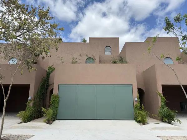 Casa de Autor con Piscina Privada y Roof Top en Temozón Norte, Mérida