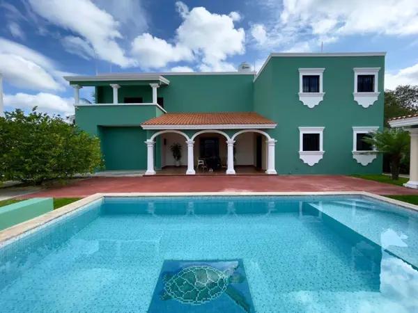 SE VENDE CASA EN  MERIDA, DZITYA, CUATRO RECAMARAS EN PLANTA BAJA  CON ALBERCA