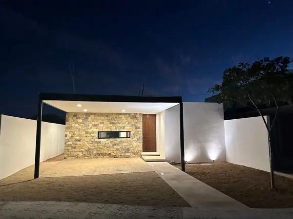 Casa en venta de una planta en privada exclusiva en Cholul, Mérida, Yucatán