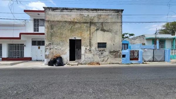 CASA EN VENTA EN EL CENTRO DE MERIDA PARA REMODELAR