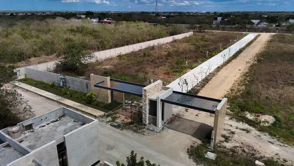 TERRENO EN VENTA EN MÉRIDA YUCATÁN EN PRIVADA RESIDENCIAL EN CHOLUL