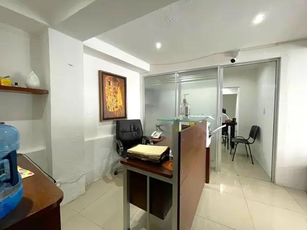 ESPACIO EJECUTIVO / OFICINA  AMUEBLADA EN RENTA. PEDREGALES DE TANLUM. MÉRIDA