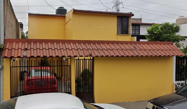 Casa Amplia en El Coyol, Gustavo A. Madero OPORTUNIDAD DE INVERSION