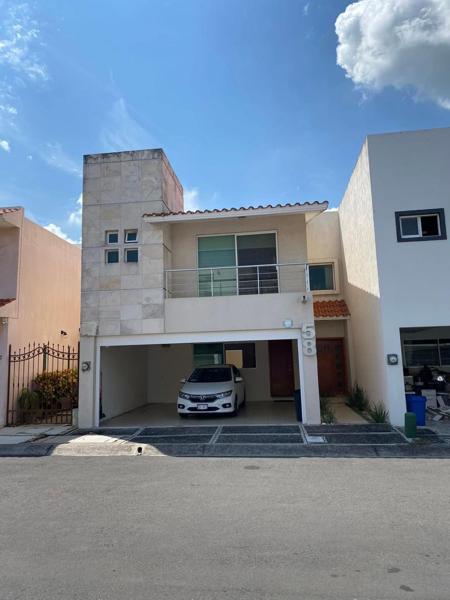 CASA EN VENTA LOMAS RESIDENCIALRIVIERA VERACRUZANA