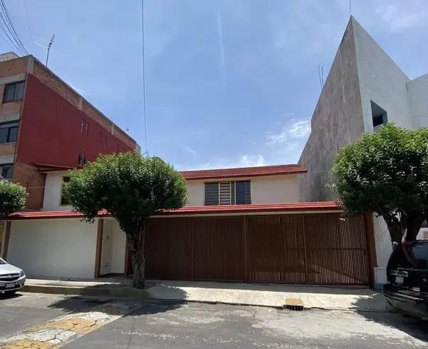 Casa en venta en Rivera de Echegaray, Naucalpan de Juárez, México Casa en venta en Rivera de Echegaray, Naucalpan de Juárez, México