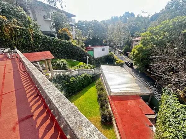 Bosques de las Lomas – Casa para remodelar oBOSQUES DE LAS LOMAS, TERRENO EN VENTA DE 1,004 M²