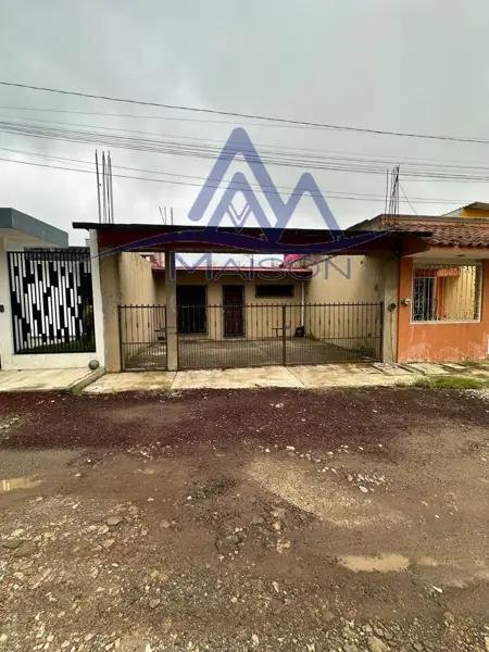 Casa En Venta En El Balsamo Quiebra Hacha, Coatepec, Veracruz. JX71