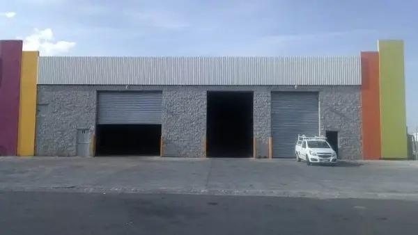 Bodega en RENTA a espaldas de Plaza Sendero Bodega en RENTA a espaldas de Plaza Sendero