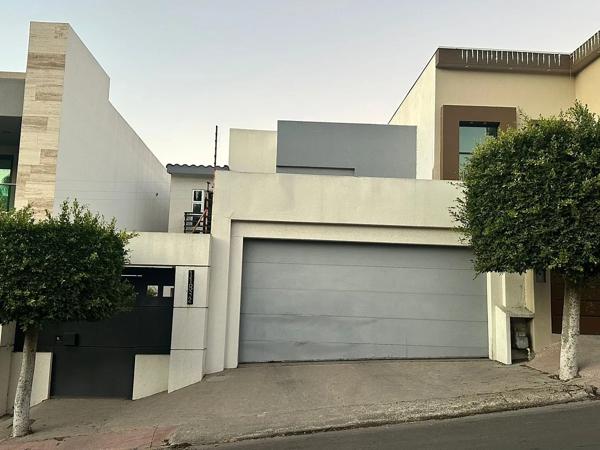 CASA EN VENTA HACIENDA AGUA CALIENTE