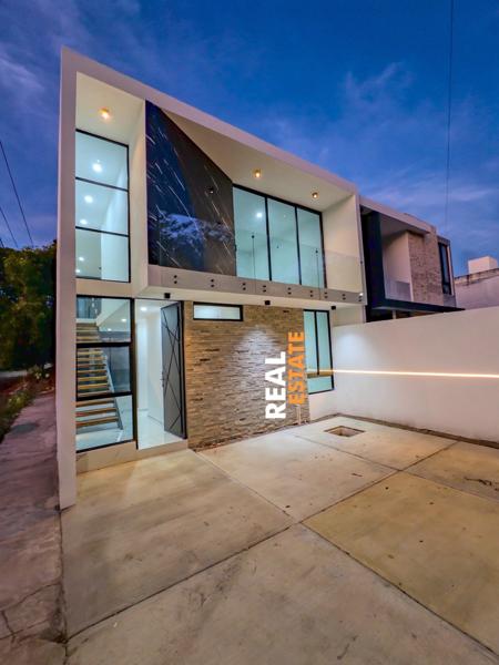 Casa en venta en Carlos de la Madrid, Villa de Álvarez, Colima Casa en venta en Carlos de la Madrid, Villa de Álvarez, Colima
