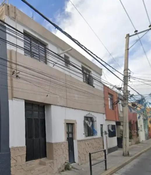 Se Vende Casa de Recuperación Bancaria en C. Medrano, Analco. Guadalajara. Jal.