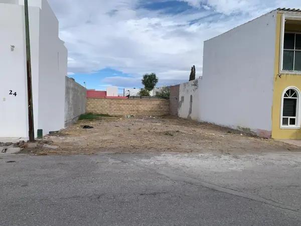 Terreno en venta en Residencial Senderos | | Cerca de TSM Terreno en venta en Residencial Senderos | | Cerca de TSM