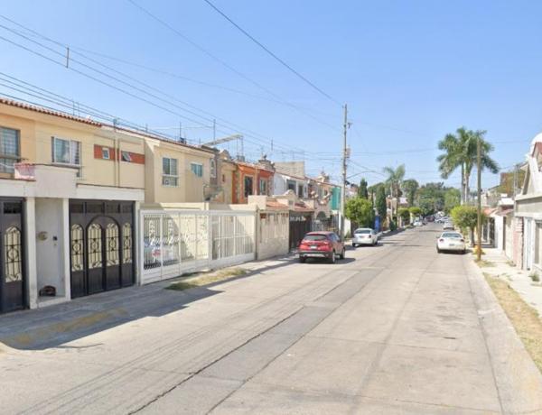 CASA EN VENTA CALLE JOSE MARIA MARROQUI VILLAS DEL NILO  GUADALAJARA JALISCO