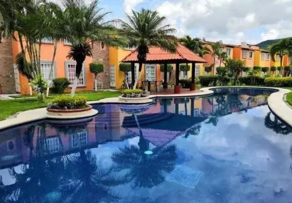Casa en Fraccionamiento Valle Verde en Jiutepec, Morelos    TM