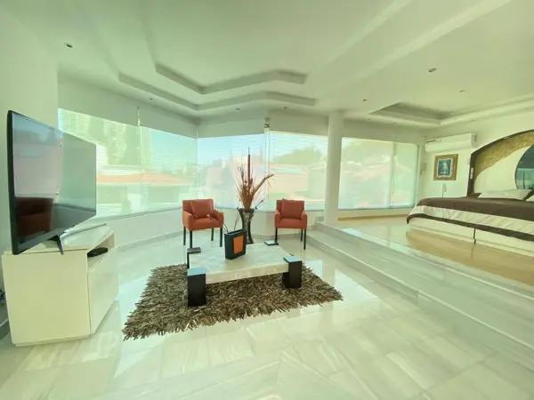 Casa en venta y renta en Fuentes del Pedregal, Tlalpan, Ciudad de México