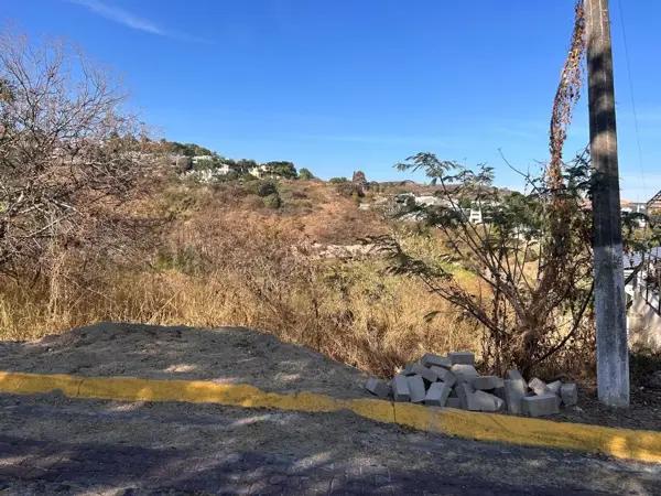 TERRENO EN VENTA EN LAS CAÑADAS