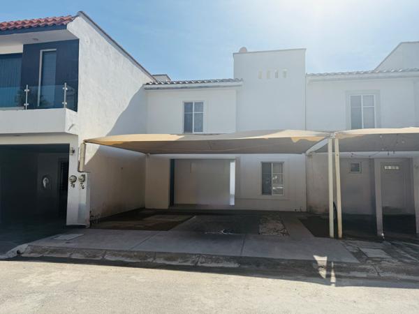 Casa en Venta en Las Lomas a unos minutos de Periferico