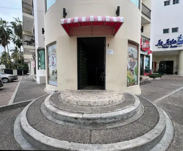 SE RENTA LOCAL EN ESQUINA – EN AVENIDA CRUZ LIZARRAGA, PALOS PRIETOS.
