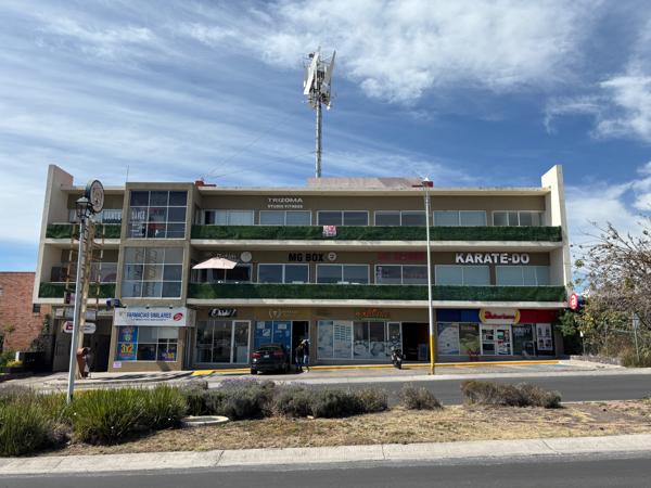 Local Comercial en Renta en El Refugio, Querétaro
