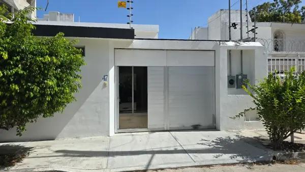 Clínica Comercial en Renta en Supermanzana 3, Benito Juárez, Quintana Roo, Cerca de Puerto Cancún