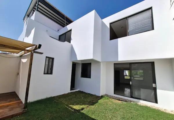 CASA EN VENTA EN PASEO DEL PARQUE TRES MARIAS, MORELIA