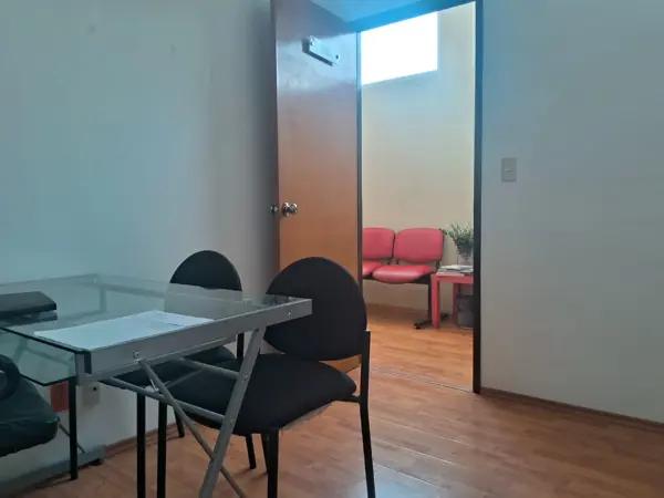 SE RENTA CONSULTORIO EN SANTA CRUZ DEL MONTE