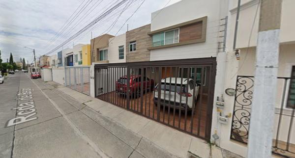 VENDO CASA EN LAS ALAMEDAS, ZAPOPAN-JAL
