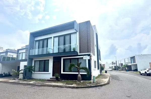 Casa en Venta en Lomas de la Rioja II, Riviera Veracruzana