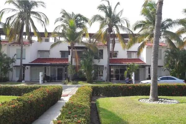 CASA EN VILLAS TERRASOL ACAPULCO - GRAN OPORTUNIDAD