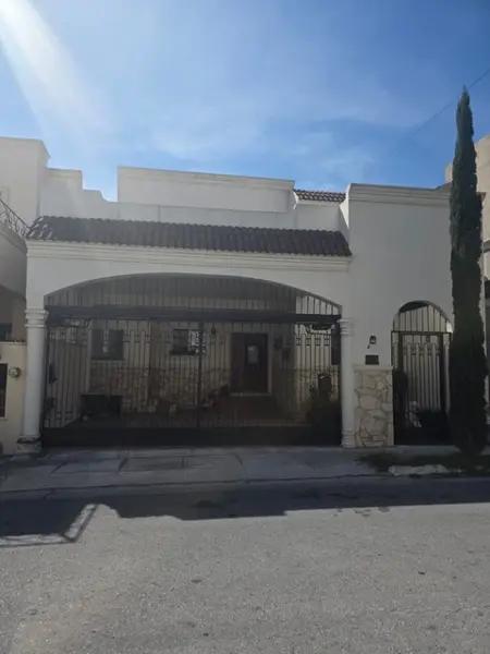 Casa  Venta  Cumbres Santa Clara,  UBICADA EN PRIMER SECTOR ACCESO CONTROLADO POR AVE PEDRO INFANTE.