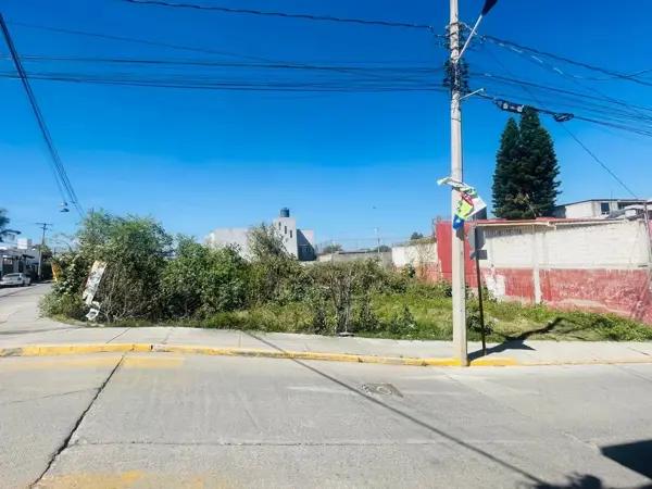 SE RENTA TERRENO EN ESQUINA EN SAN PEDRO CHOLULA PUEBLA, ZONA PLAZA SAN DIEGO