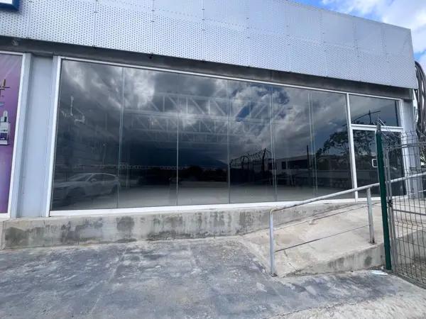 Local comercial en renta en zona Dominio Cumbres