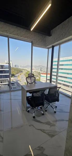 RENTO OFICINA AMUEBLADA EN TORRE ELISYUM ZONA FUNDADORES