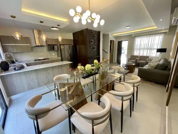 Casa en Venta en Residencial Santuario, García, La Reserva