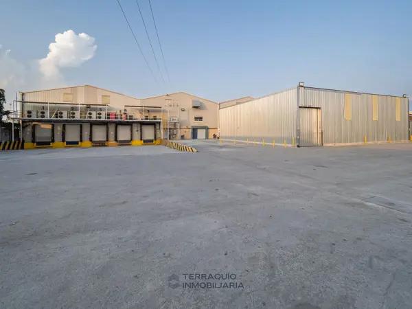 Bodega Industrial con Cuartos Fríos en Renta – San Nicolás de los Garza, N.L.