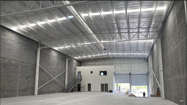 Bodega en venta/renta en Santa Catarina Parque 300