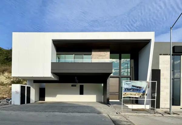 Casa en Venta en Carretera Nacional, zona Misiones