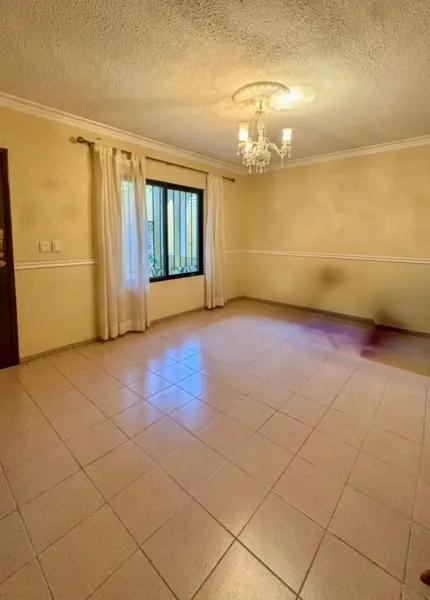 Casa en Venta en Merida, Yucatán, dentro de periferico, la Florida, Los Pinos, excelente ubicación