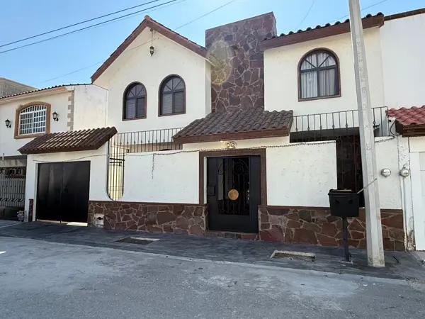 CASA EN VENTA RESIDENCIAL LA HACIENDA