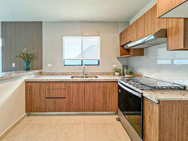 Casa en Renta en Dominio Cumbres