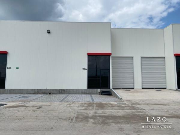 RENTO NAVE INDUSTRIAL EN PEDRO ESCOBEDO, QRO