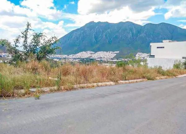 Terreno en Venta en Lagos del Vergel Terreno en Venta en Lagos del Vergel