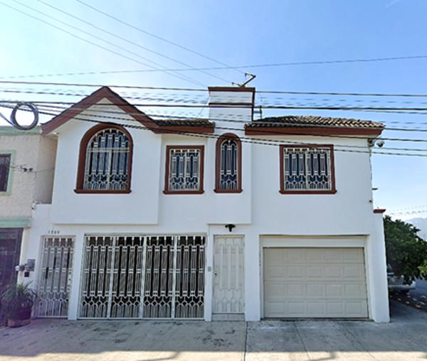 BONITA CASA EN VENTA EN SAN NICOLÁS DE LOS GARZA, NUEVO LEON
