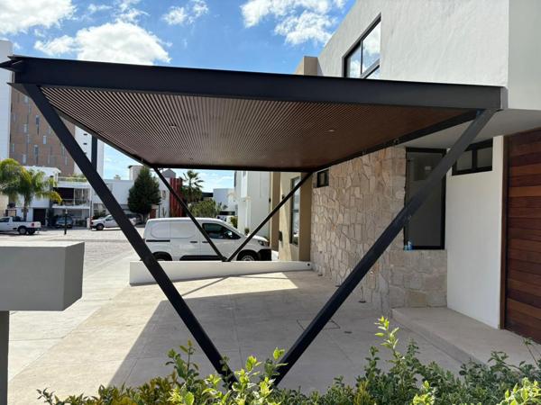 VENTA CASA NUEVA EN CAÑADAS DEL LAGO