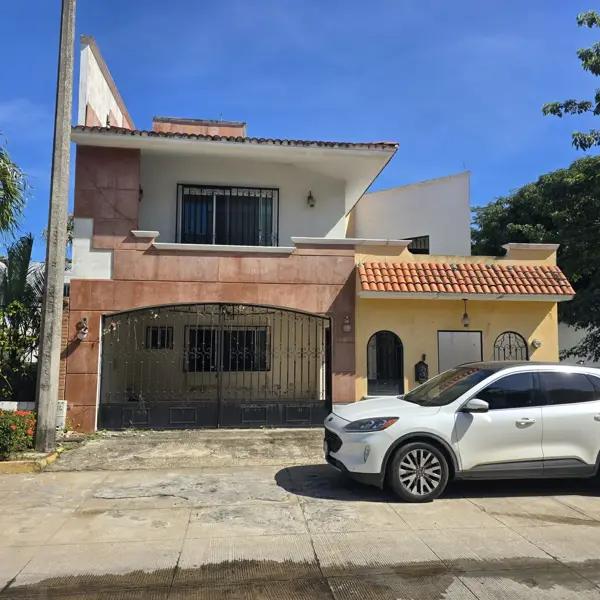 CASA EN VENTA | OPORTUNIDAD PARA INVERSIÓN Y REMODELACIÓN