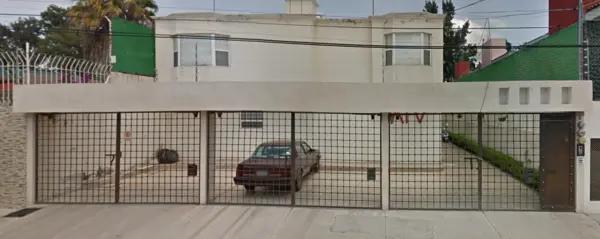 Casa con Precio Preferencial en Col. Los Veinte, Celaya. F17