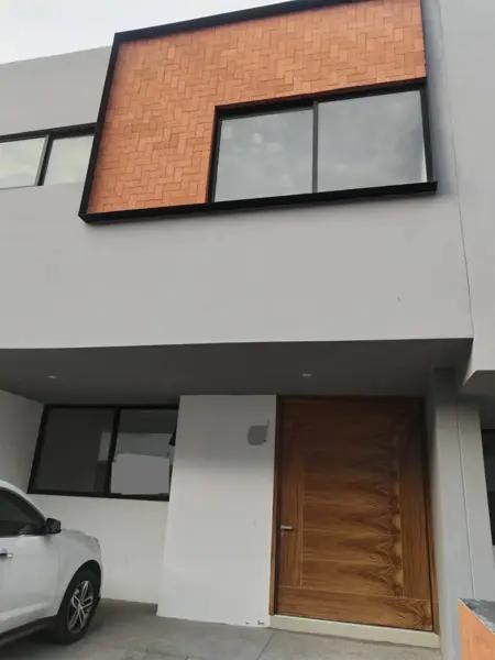 Casa en Renta en Altavista Residencial, Zapopan: Espacio y Comodidad con Amenidades Premium