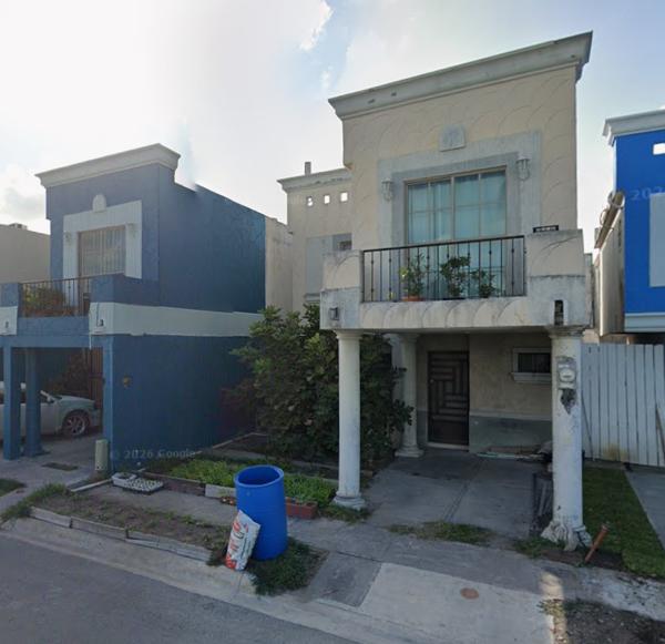 Casa en Venta en Quinta Real, Matamoros: Amplia y Bien Ubicada