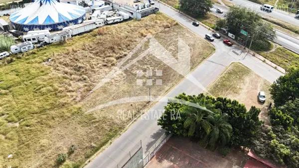 Terreno Comercial en Esquina – Ubicación Estratégica en Zapotlanejo