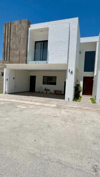 Casa Seminueva en Venta en Los Viñedos